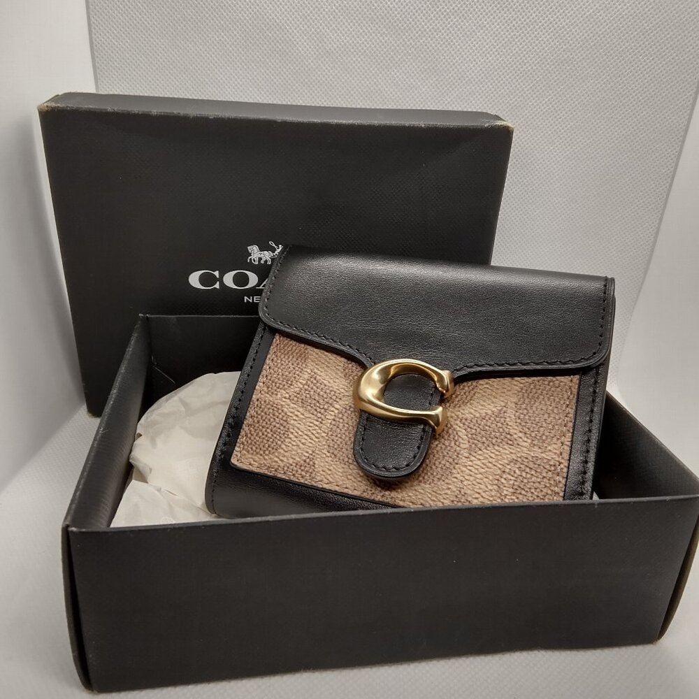 Coach Women's Trifold Wallet - NWT